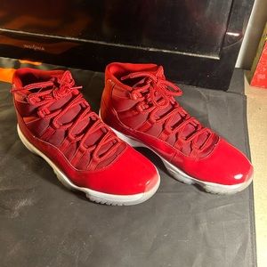 Air Jordan 11 Retro ‘Win Like 96’  (SZ-11)